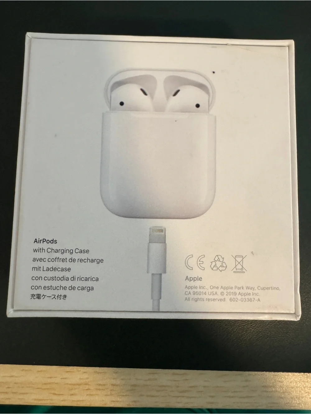Apple AirPods 2 (only right bud works)